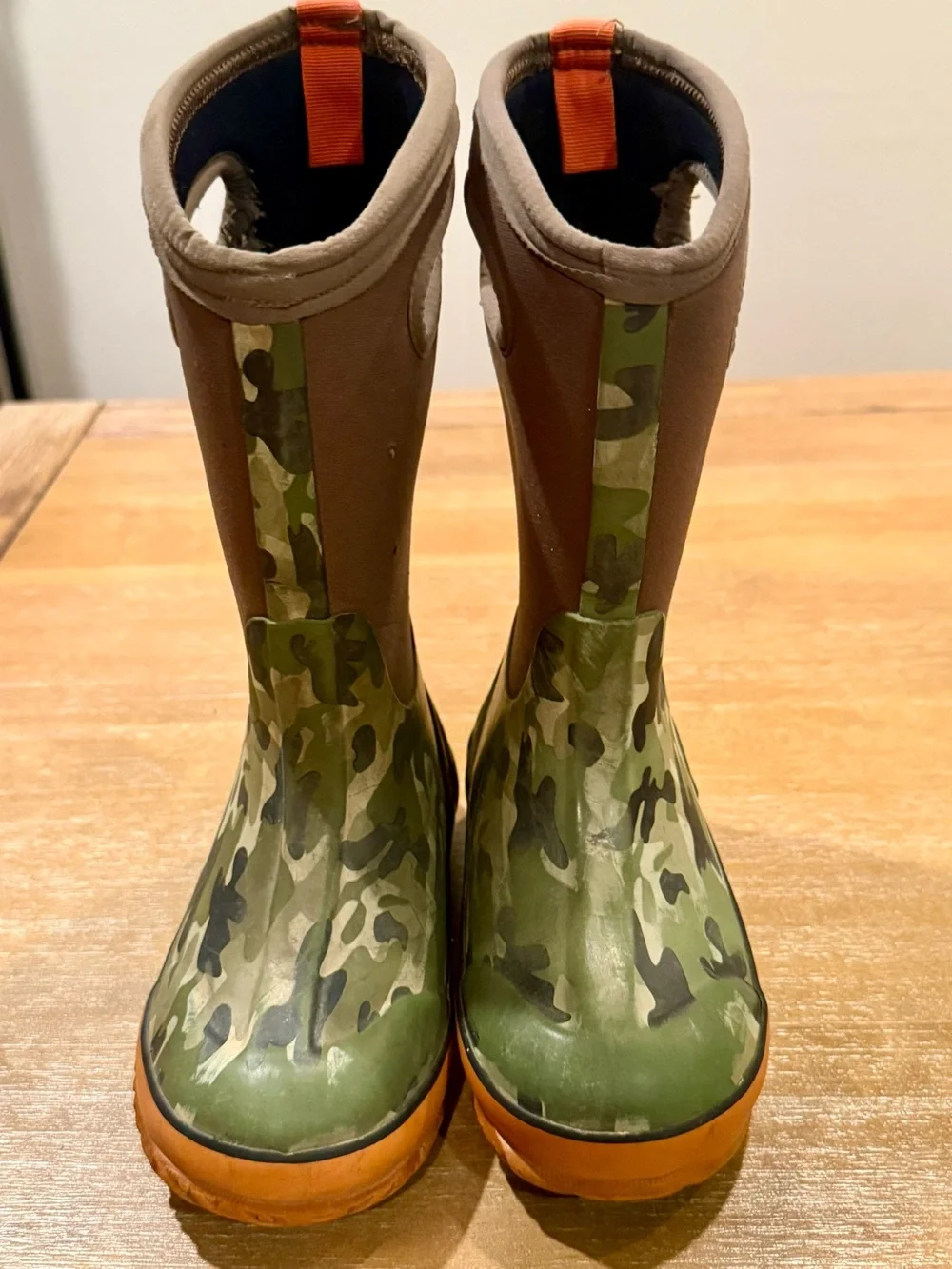 Bogs Kids Classic Boots Insulated Pull On Handle Winter Snow Camo Size 11